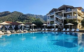 Korina Hotel