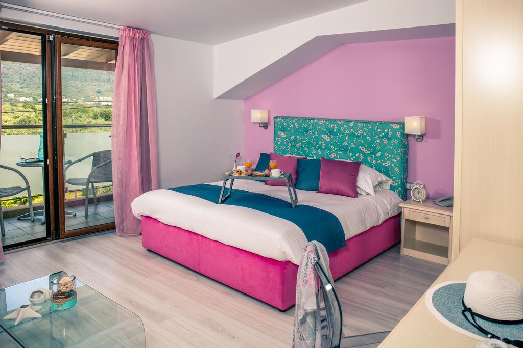 Korina Hotel Скала Потамияс Екстериор снимка