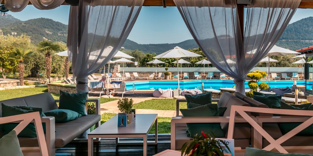 Korina Hotel Скала Потамияс Екстериор снимка